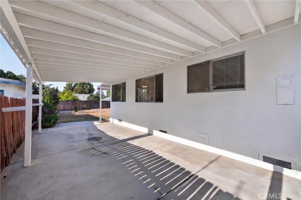 Image 36 of property listing at 4637 Sierra Street, Riverside, CA 92504