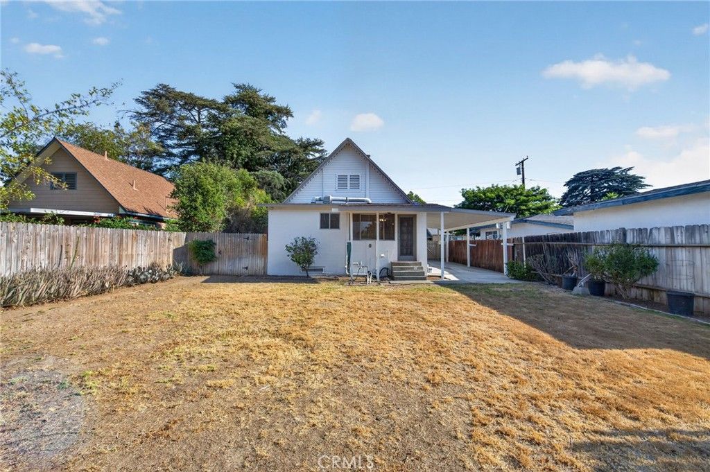 Image 42 of property listing at 4637 Sierra Street, Riverside, CA 92504