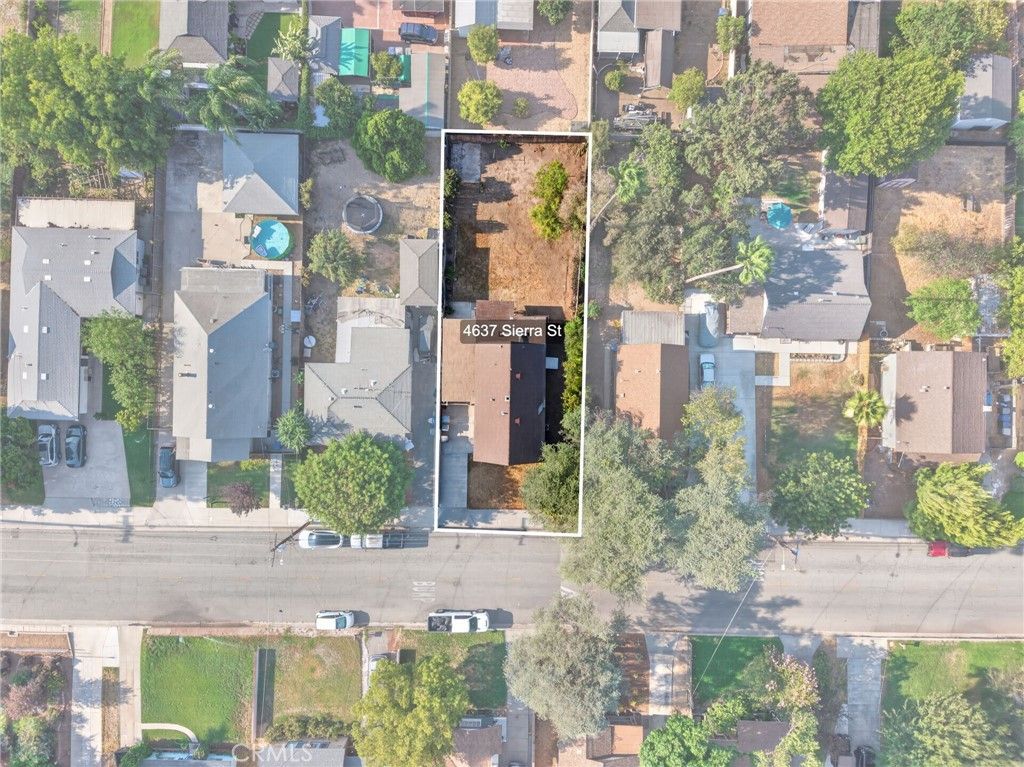 Image 45 of property listing at 4637 Sierra Street, Riverside, CA 92504
