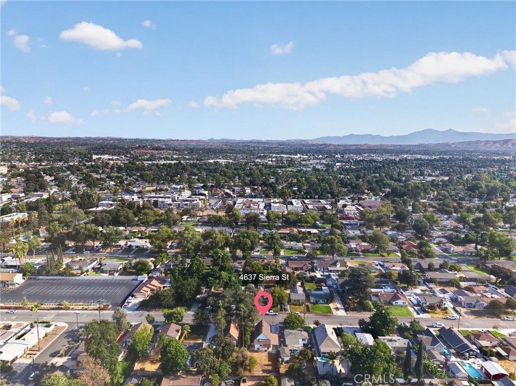 Image 47 of property listing at 4637 Sierra Street, Riverside, CA 92504
