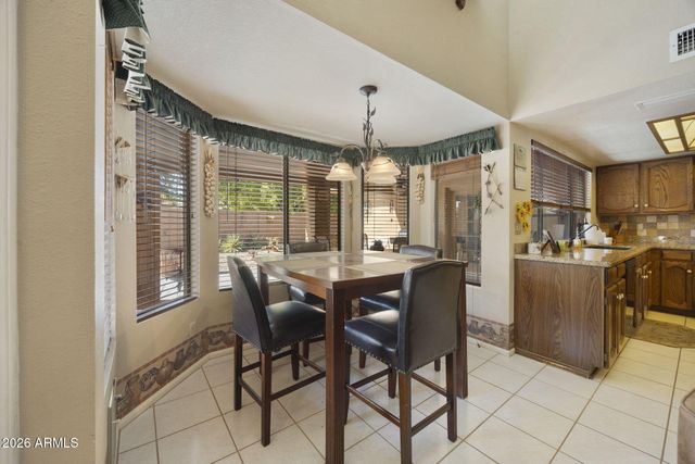 1913 E LA VIEVE Lane, Tempe, AZ 85284
