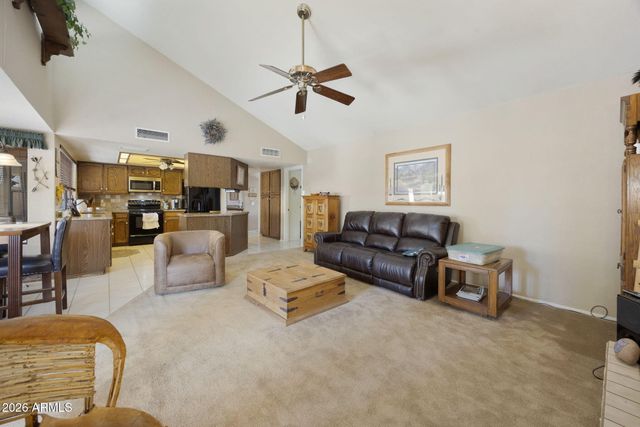 1913 E LA VIEVE Lane, Tempe, AZ 85284