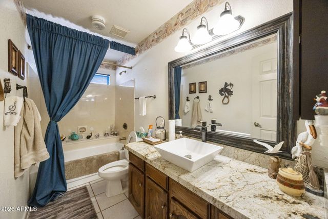 1913 E LA VIEVE Lane, Tempe, AZ 85284