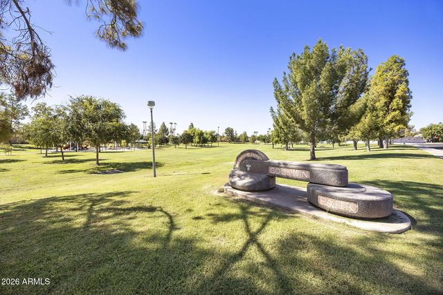 1913 E LA VIEVE Lane, Tempe, AZ 85284