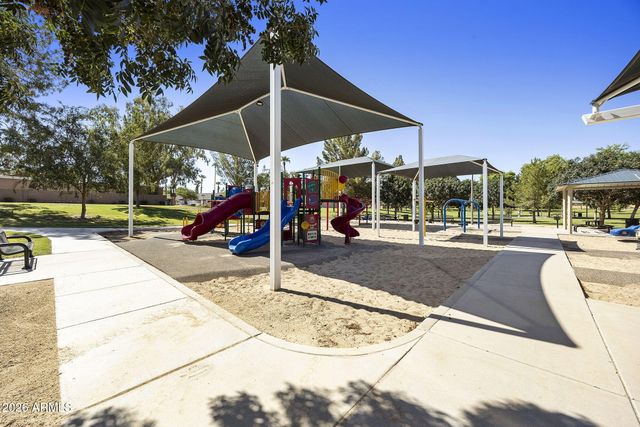 1913 E LA VIEVE Lane, Tempe, AZ 85284