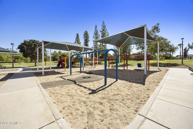 1913 E LA VIEVE Lane, Tempe, AZ 85284