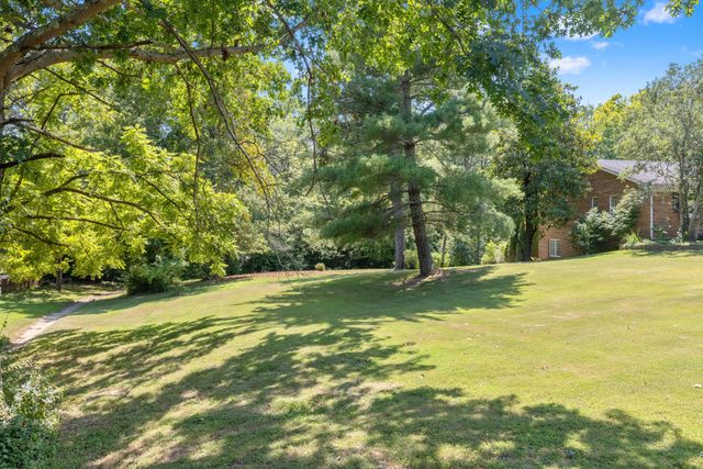 1025 Woodspoint Drive, Lawrenceburg, KY 40342