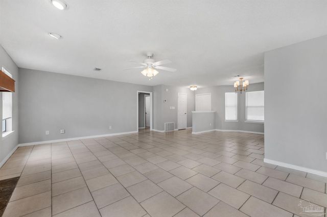 3868 Mariners Dr, Gulf Breeze, FL 32563