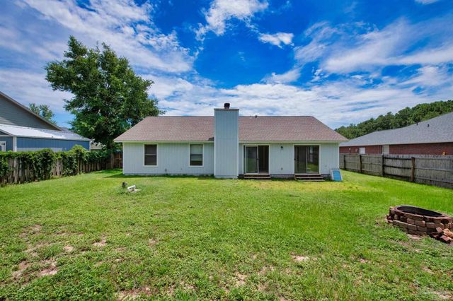 3868 Mariners Dr, Gulf Breeze, FL 32563