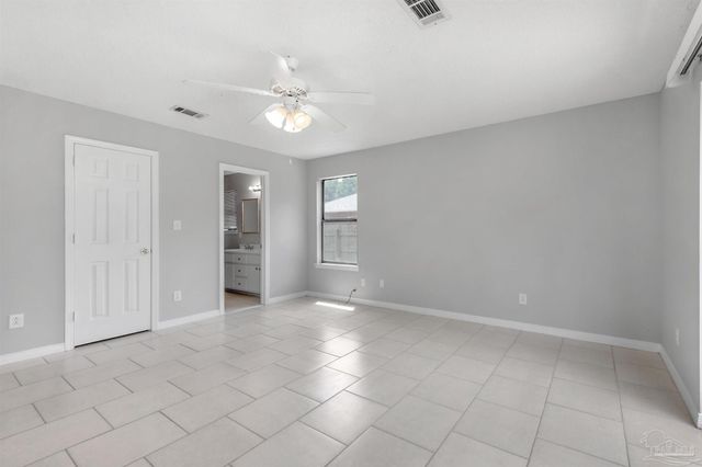 3868 Mariners Dr, Gulf Breeze, FL 32563