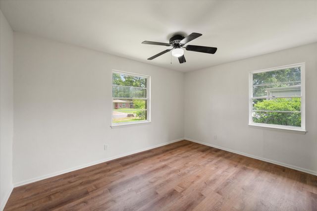 2040 Bowie Drive, Corsicana, TX 75110