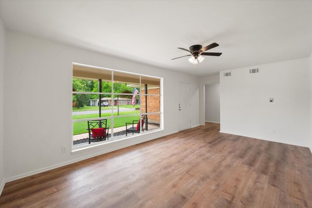 2040 Bowie Drive, Corsicana, TX 75110
