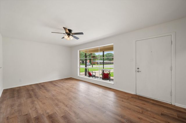 2040 Bowie Drive, Corsicana, TX 75110