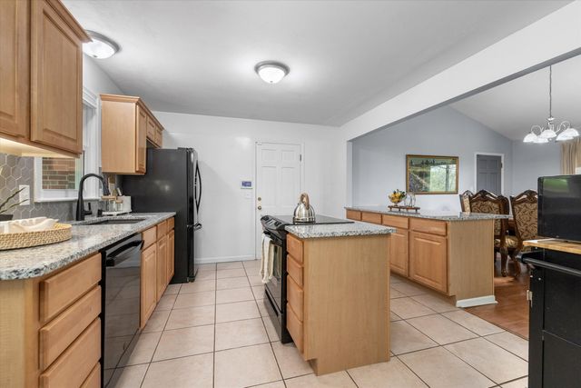 1401 RIDGEMONT CT, Columbia, MO 65203