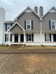 724 Due West Ave, N D, Madison, TN 37115