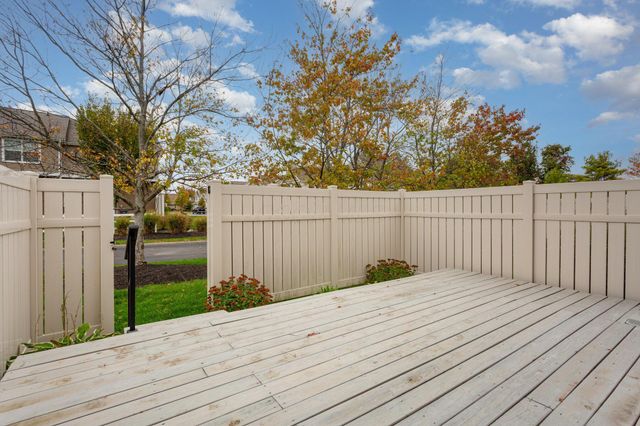 2625 Rustling Oak Boulevard, Hilliard, OH 43026