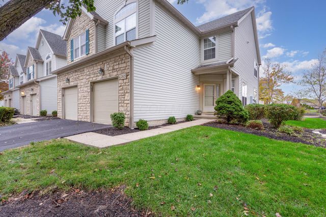 2625 Rustling Oak Boulevard, Hilliard, OH 43026