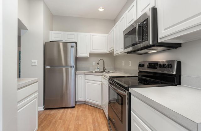 2625 Rustling Oak Boulevard, Hilliard, OH 43026