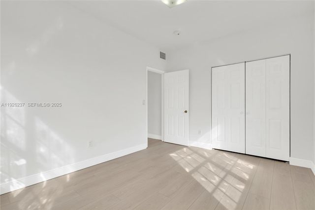 963 SW 6th St 2, Miami, FL 33130