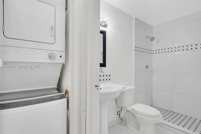 963 SW 6th St 2, Miami, FL 33130