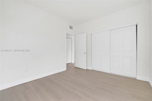 963 SW 6th St 2, Miami, FL 33130