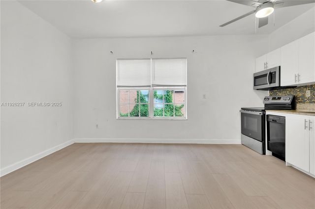 963 SW 6th St 2, Miami, FL 33130