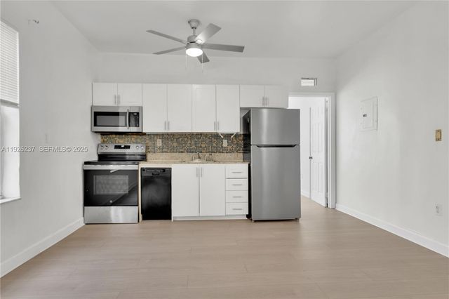 963 SW 6th St 2, Miami, FL 33130