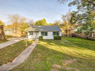 1105 N Roosevelt Avenue, Sand Springs, OK 74063