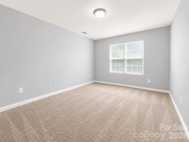 9815 Treeside Lane, Matthews, NC 28105