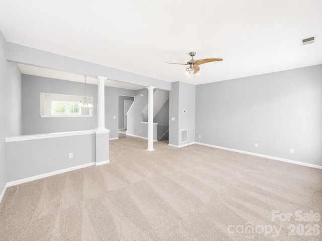 9815 Treeside Lane, Matthews, NC 28105