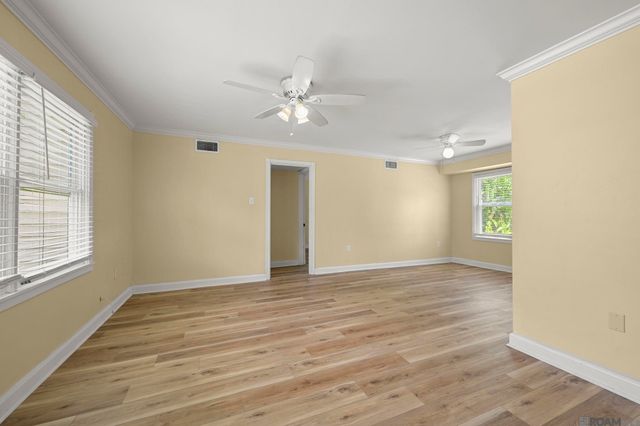 975 Rittiner Dr, Baton Rouge, LA 70806