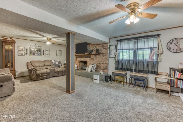 1014 Cedar Hills Drive, Church Hill, TN 37642