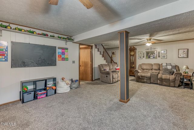 1014 Cedar Hills Drive, Church Hill, TN 37642