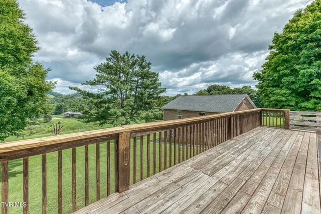 1014 Cedar Hills Drive, Church Hill, TN 37642