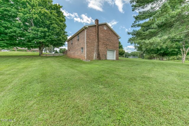 1014 Cedar Hills Drive, Church Hill, TN 37642