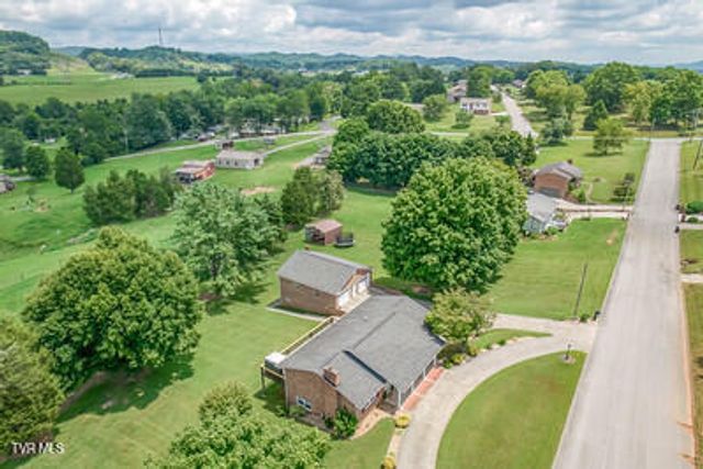 1014 Cedar Hills Drive, Church Hill, TN 37642