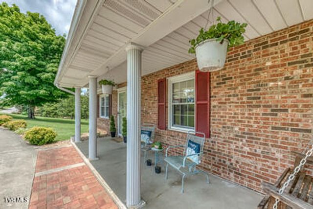 1014 Cedar Hills Drive, Church Hill, TN 37642