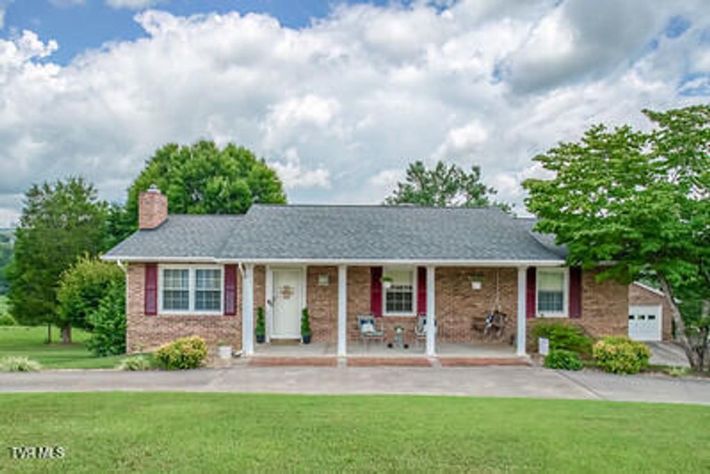 1014 Cedar Hills Drive, Church Hill, TN 37642