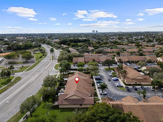 11065 NW 38th Pl, Sunrise, FL 33351