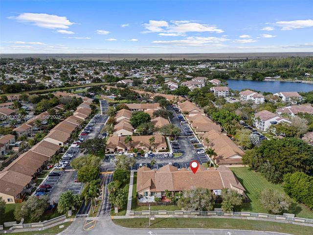 11065 NW 38th Pl, Sunrise, FL 33351