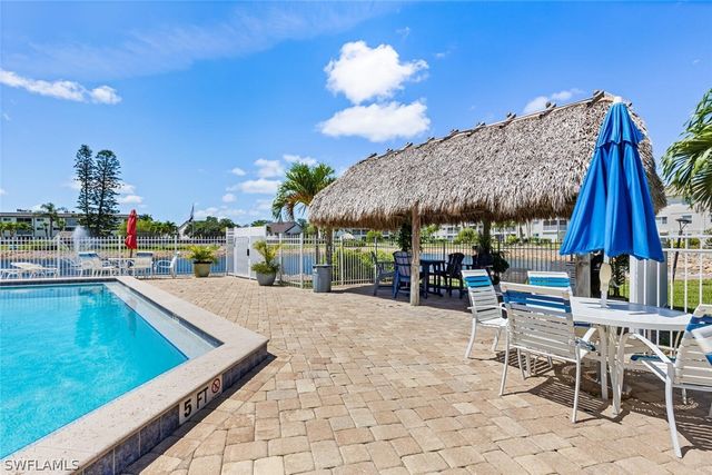 1004 Manatee RD H306, Naples, FL 34114