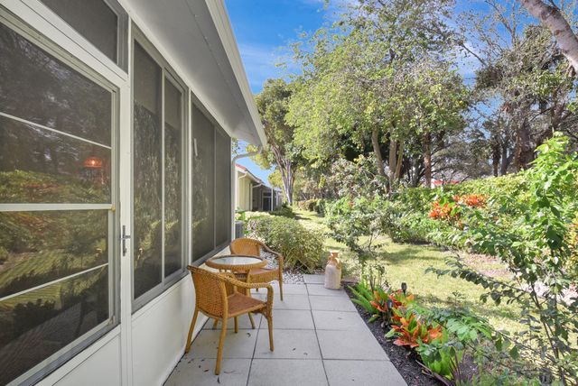 6189 Petunia Road, Delray Beach, FL 33484