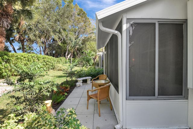 6189 Petunia Road, Delray Beach, FL 33484