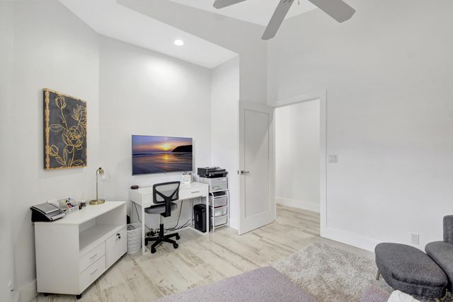 6189 Petunia Road, Delray Beach, FL 33484