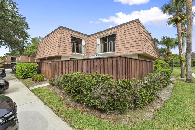 2916 SW Sunset Trace Circle, Palm City, FL 34990