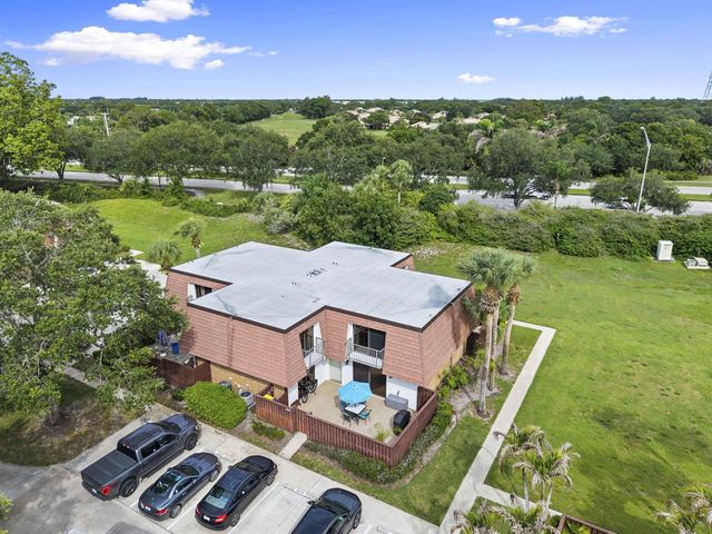 2916 SW Sunset Trace Circle, Palm City, FL 34990