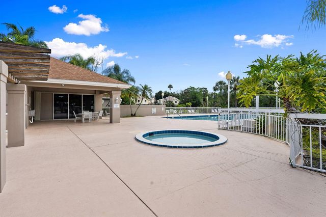 2916 SW Sunset Trace Circle, Palm City, FL 34990