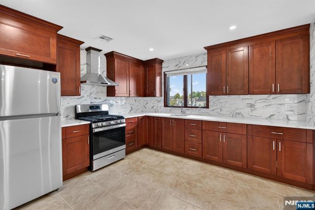 97 Sipp Avenue 2, Clifton, NJ 07013