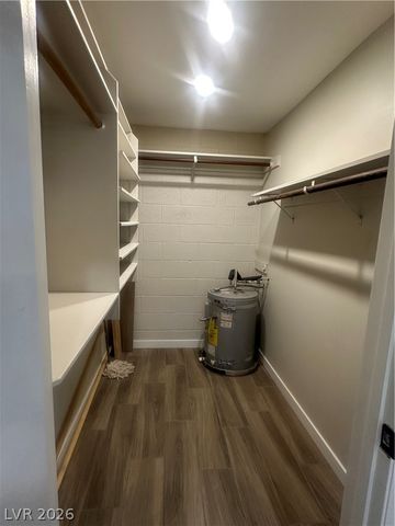 575 South Royal Crest Circle 5, Las Vegas, NV 89169