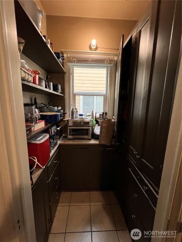 5031 12th Avenue NE, Seattle, WA 98105